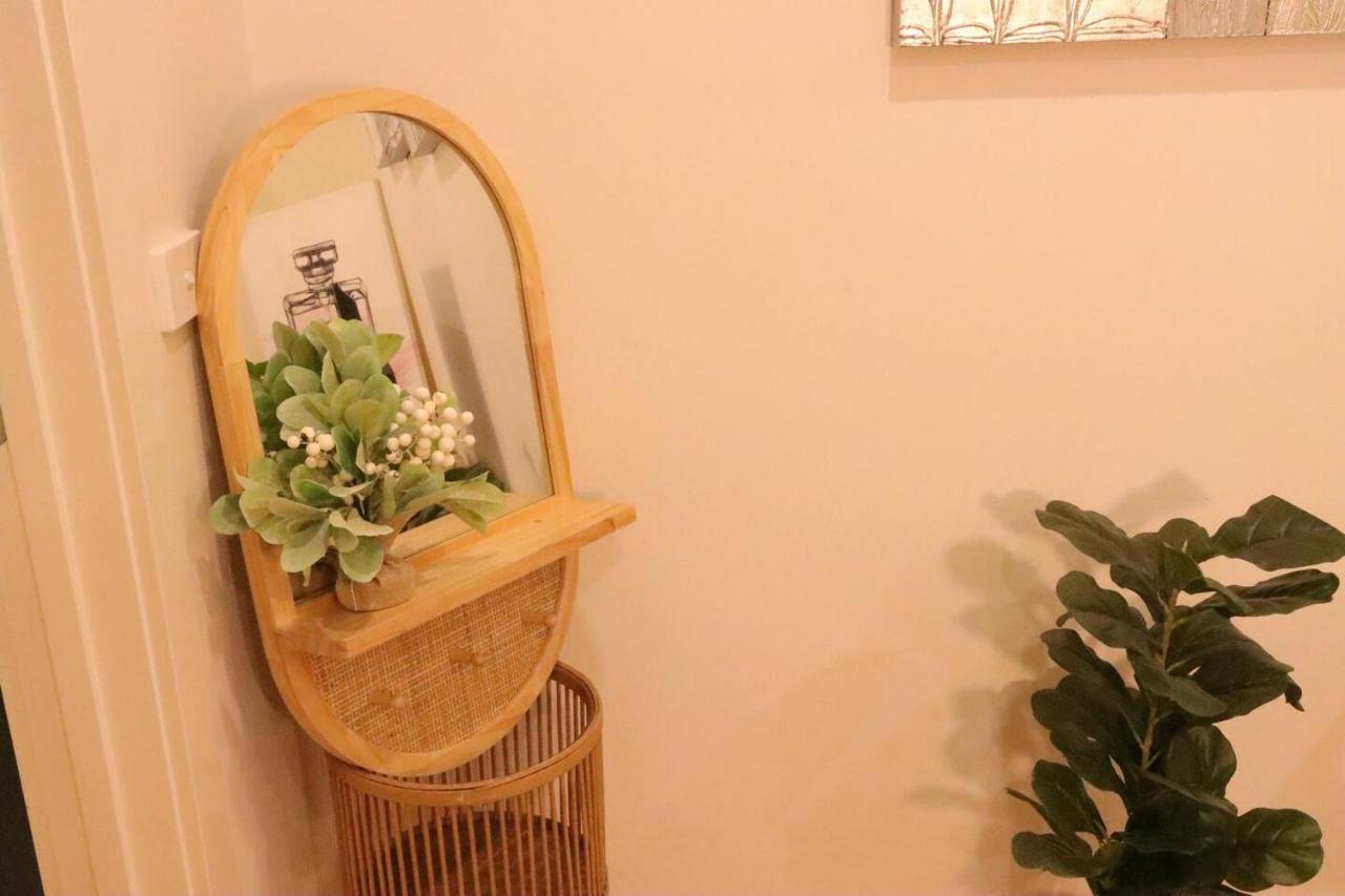 Footscray Just 7km Away To Cbd Newly Stylist Setup Melbourne