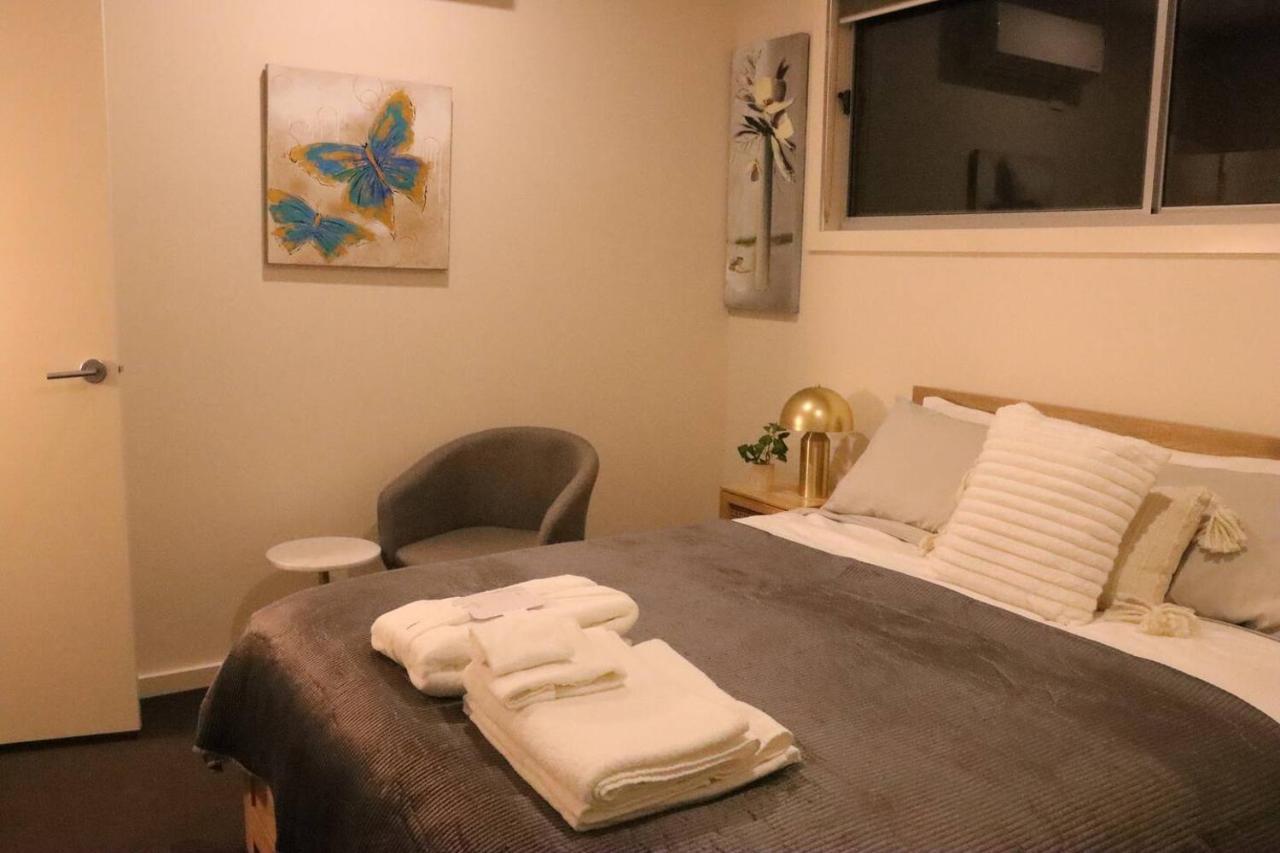Footscray Just 7km Away To Cbd Newly Stylist Setup Homestay Melbourne