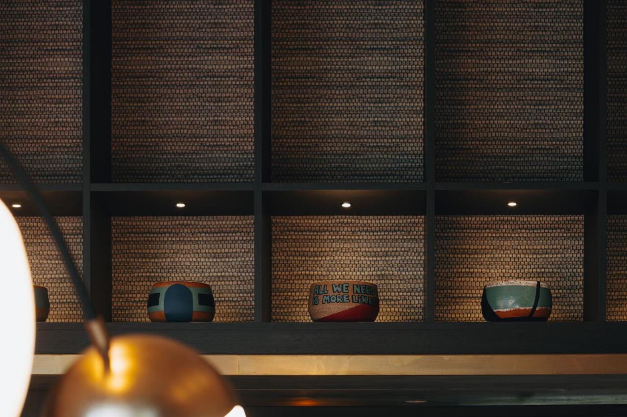 W Hotel 5*
