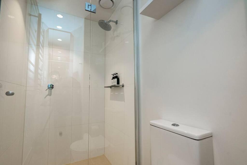 Apartment Luxe Haven - 42nd Floor Panoramic Views