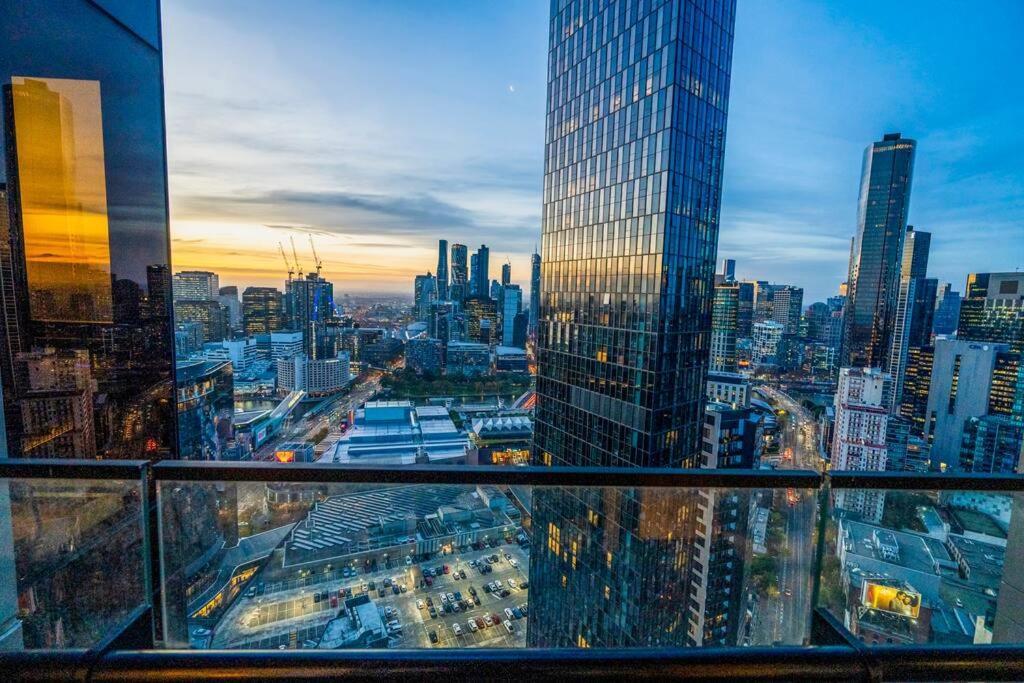 Luxe Haven - 42nd Floor Panoramic Views Melbourne