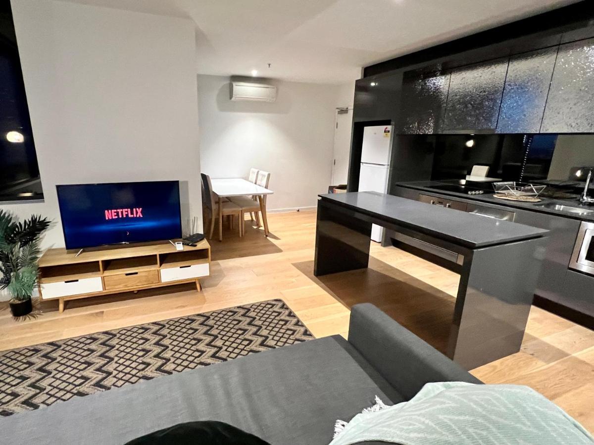 Apartment Readyset At Manhattan *