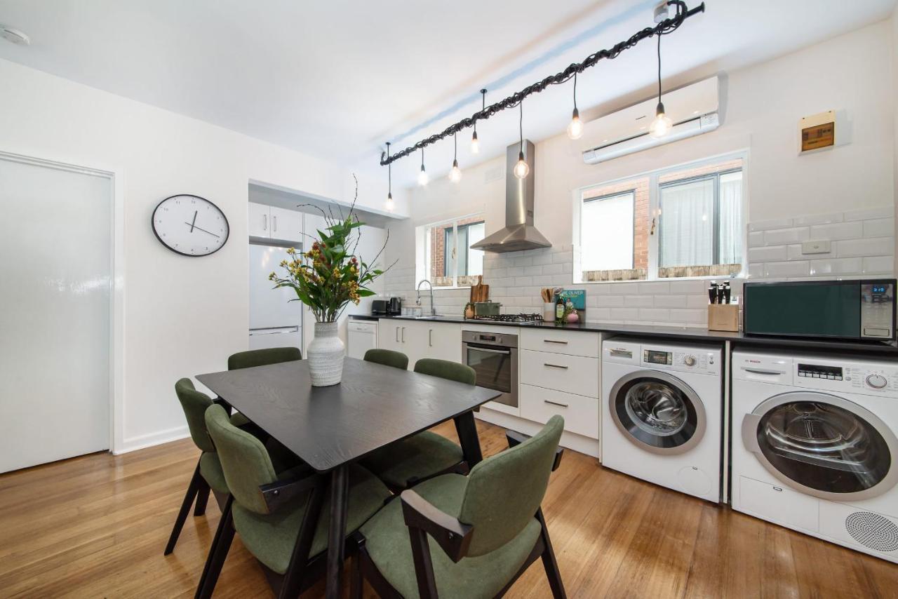 Apartment Opposite Park - Nearby *