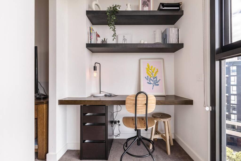 Living 02677 Apartment Melbourne