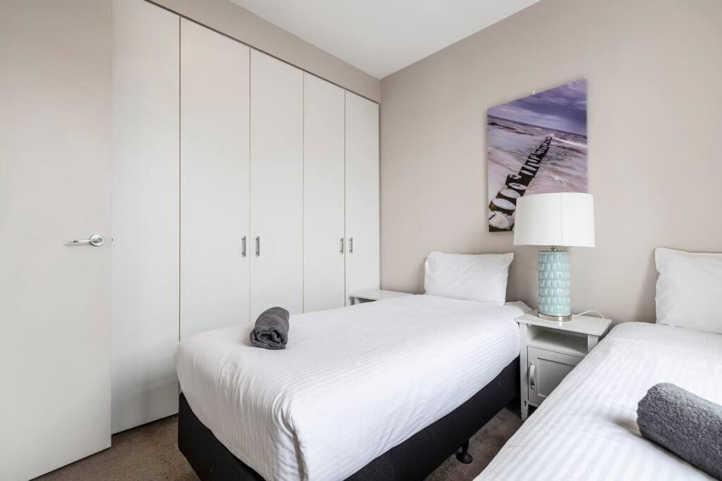 Apartment Amazing Luxury & So Close To The Cbd - 01756
