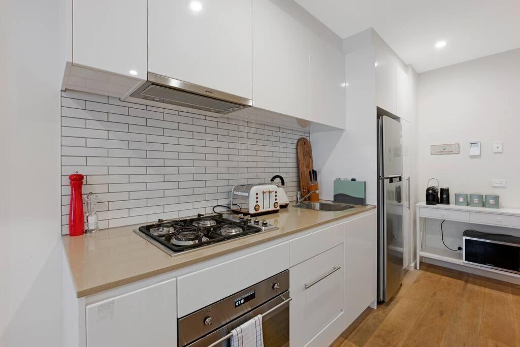 Style Than Garfield 00156 Apartment Melbourne