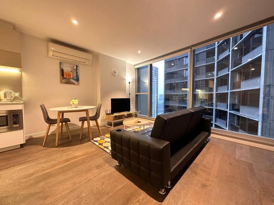 Apartment Charming 1br Getaway In Near Southern Cross Melbourne