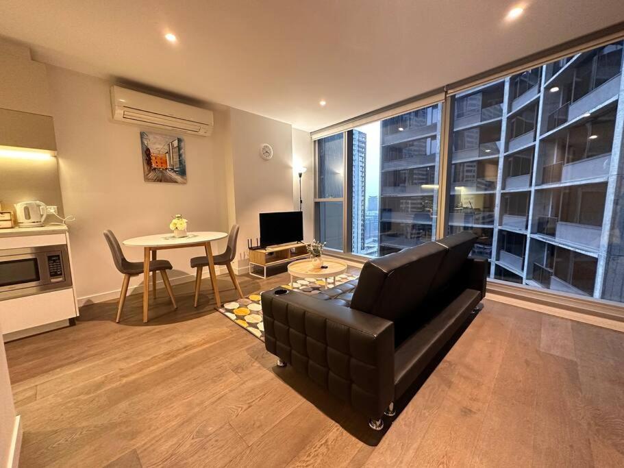 Apartment Charming 1br Getaway In Near Southern Cross Melbourne