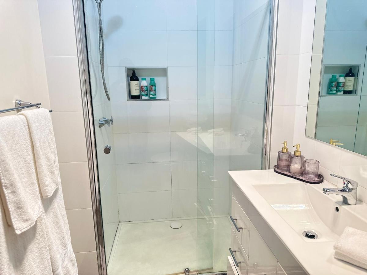 Footscray Just 7km Away To Cbd Newly Stylist Setup * Melbourne