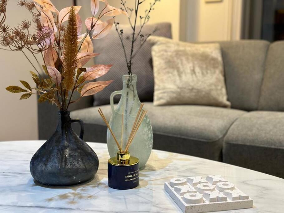 Stylish Serenity At Orrong Apartment