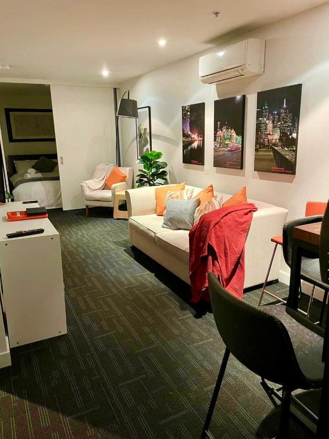 'sunrise On Aura' With Stunning Views. Apartment