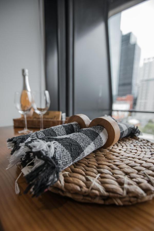 'sunrise On Aura' With Stunning Views. Apartment Melbourne