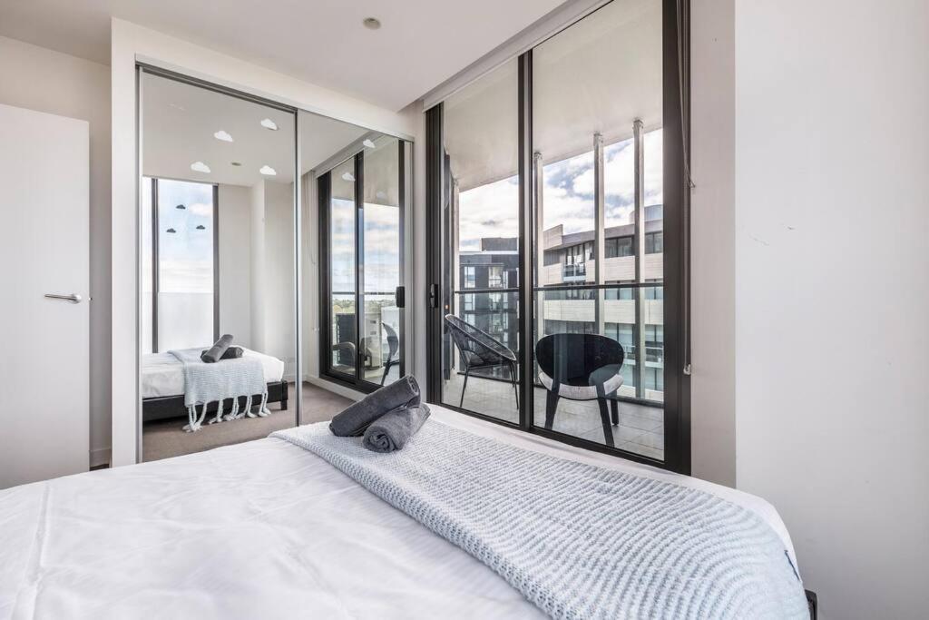 Living 02677 Apartment Melbourne