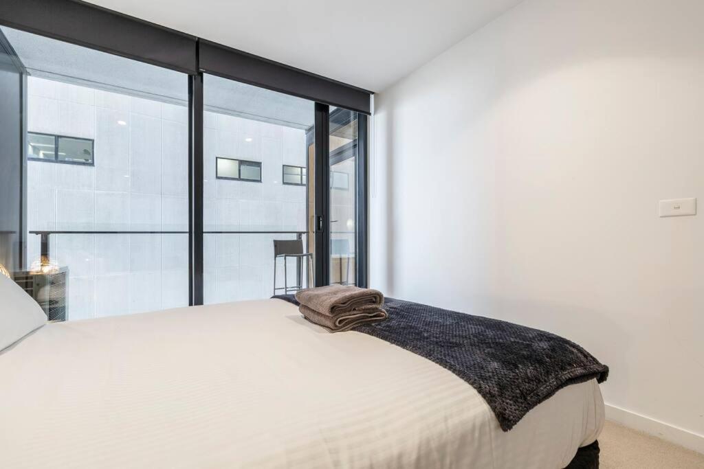 Apartment 1 Bedroom Close To Park 02053 Melbourne