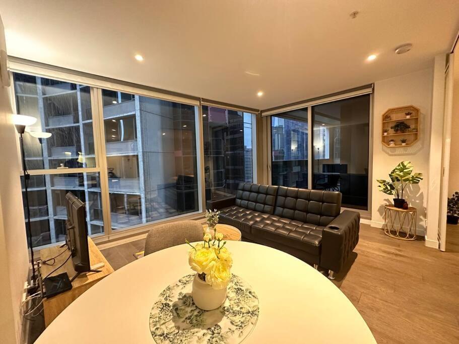 Apartment Charming 1br Getaway In Near Southern Cross