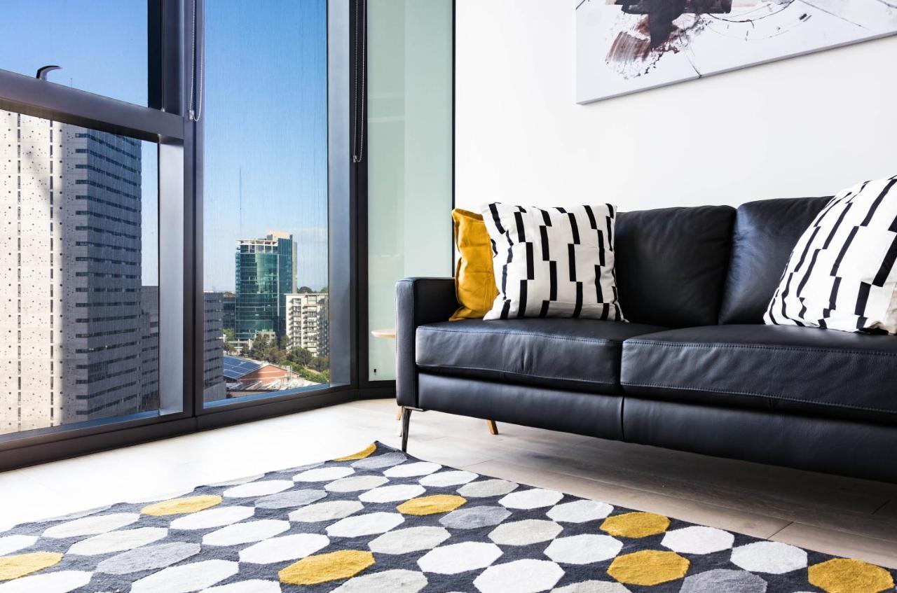 1 Brm, Southbank, Next To Crown, King Bed Apartment *