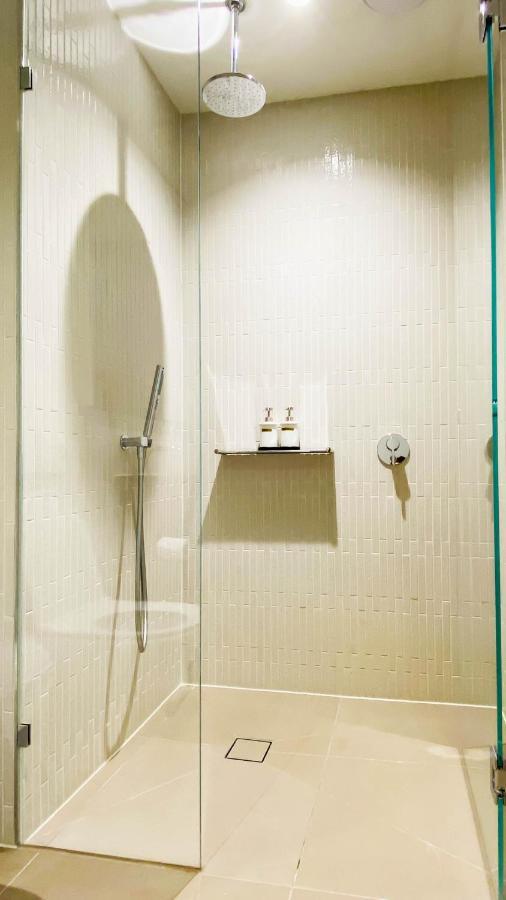 1 Brm, Southbank, Next To Crown, King Bed Apartment