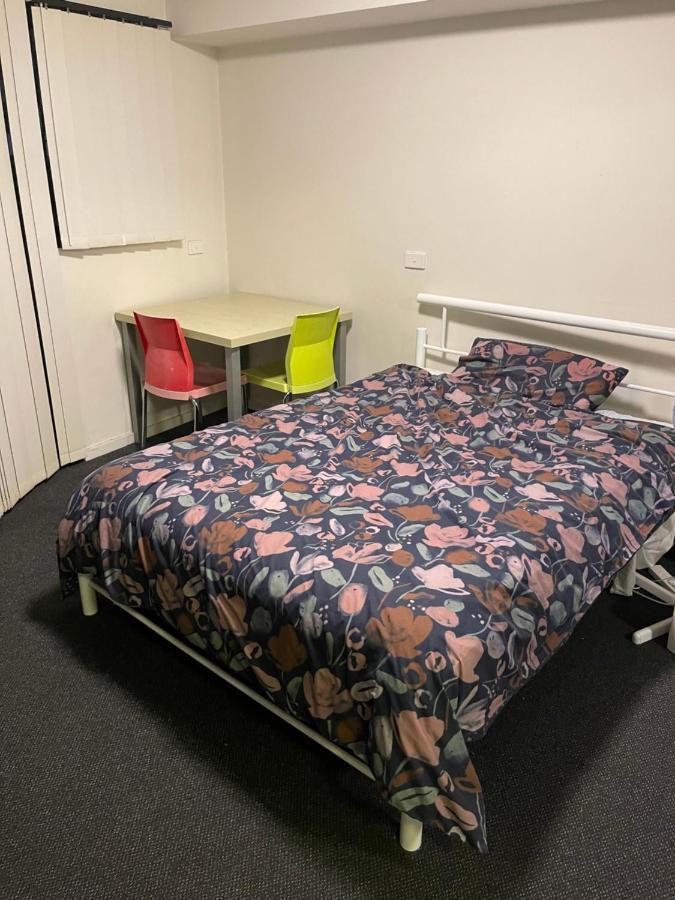 Lovely 1 Bedroom With Indoor Fireplace Apartment Melbourne