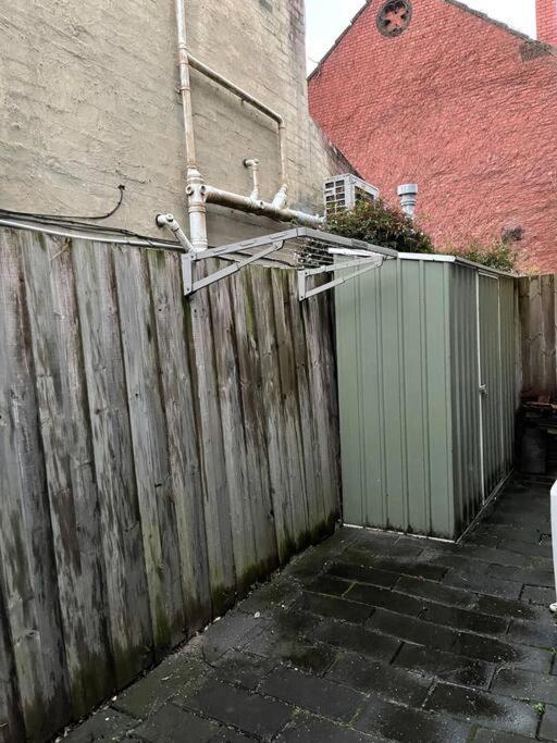 Cosy With Courtyard In Vibrant Fitzroy!