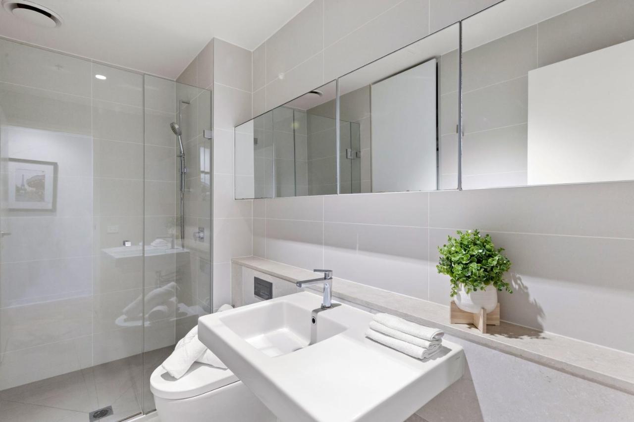 A Luxurious & Cozy 2br Apt Near Victoria Market * Melbourne
