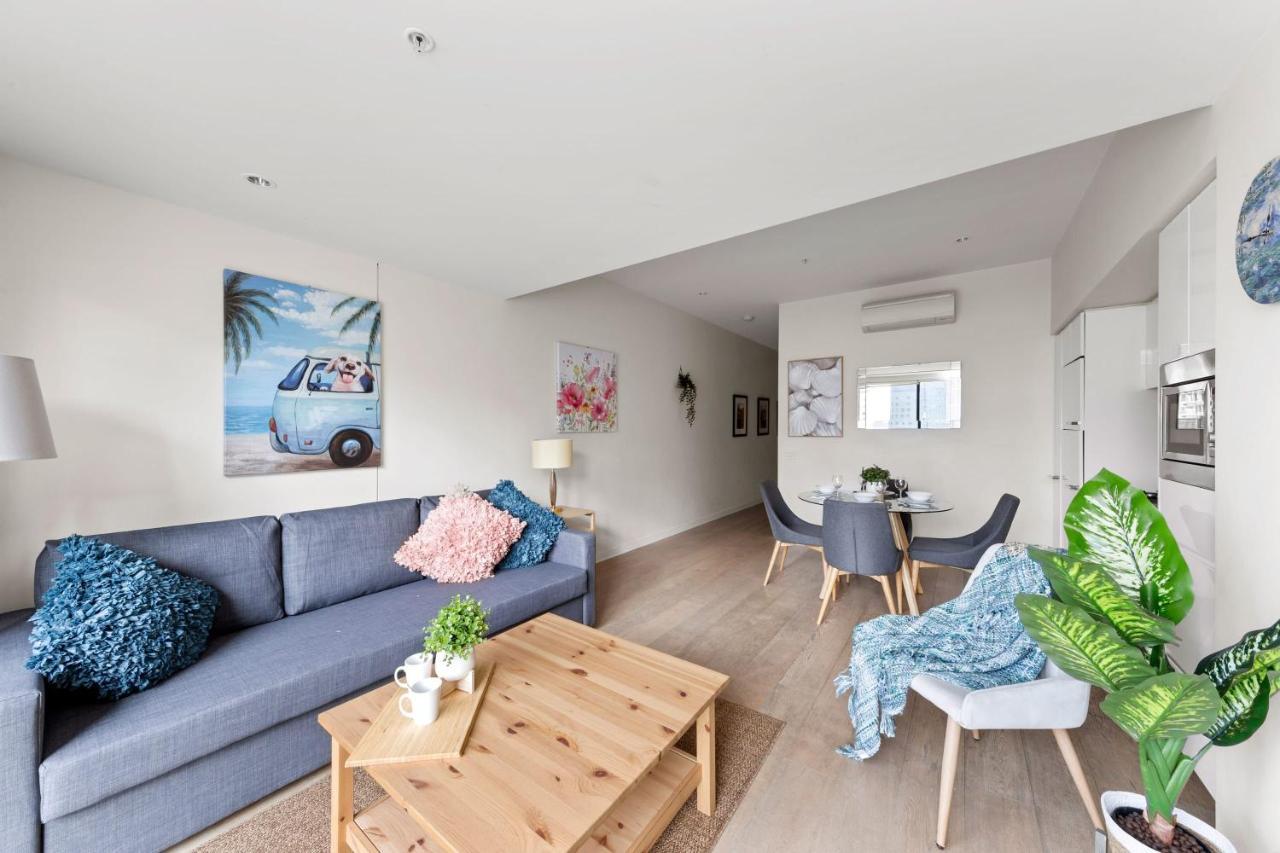 A Luxurious & Cozy 2br Apt Near Victoria Market Apartment *