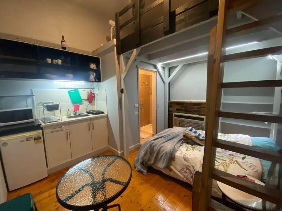 Apartment Carlton Loft Studios. Tiny House Movement.
