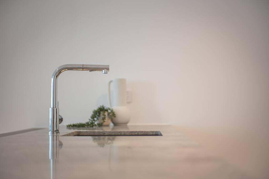 Stylish 1 Bedroom In Collingwood * Melbourne