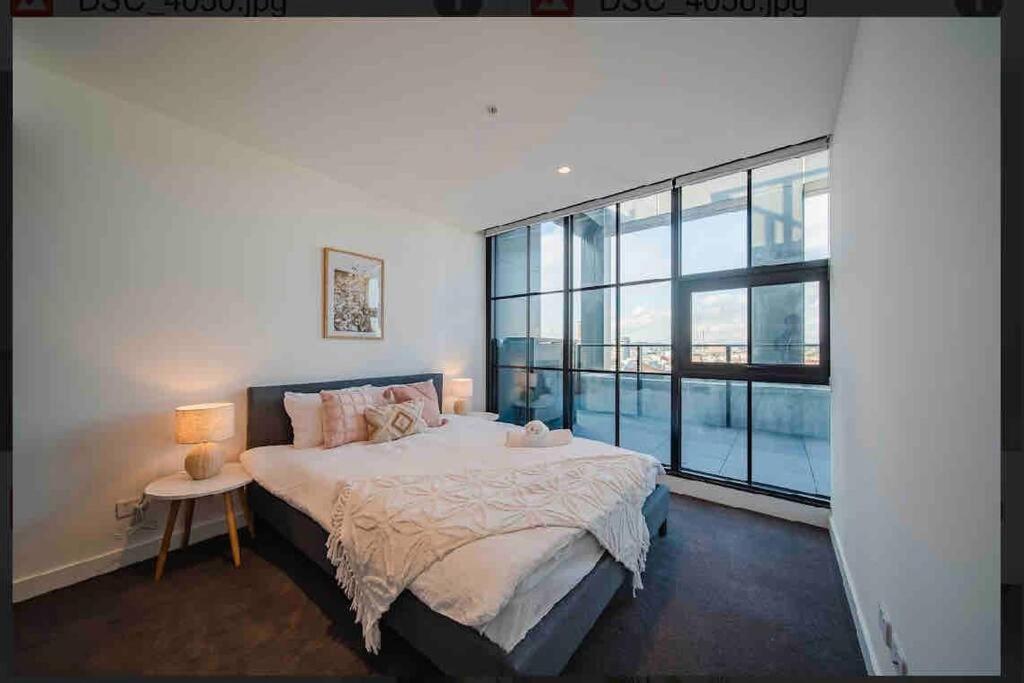 Apartment Stylish 1 Bedroom In Collingwood Melbourne