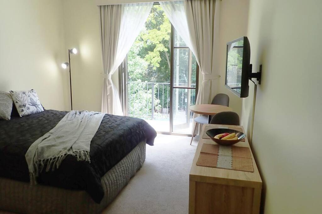 Apartment East Studio - Mcg, Cbd, Shops, Transport *