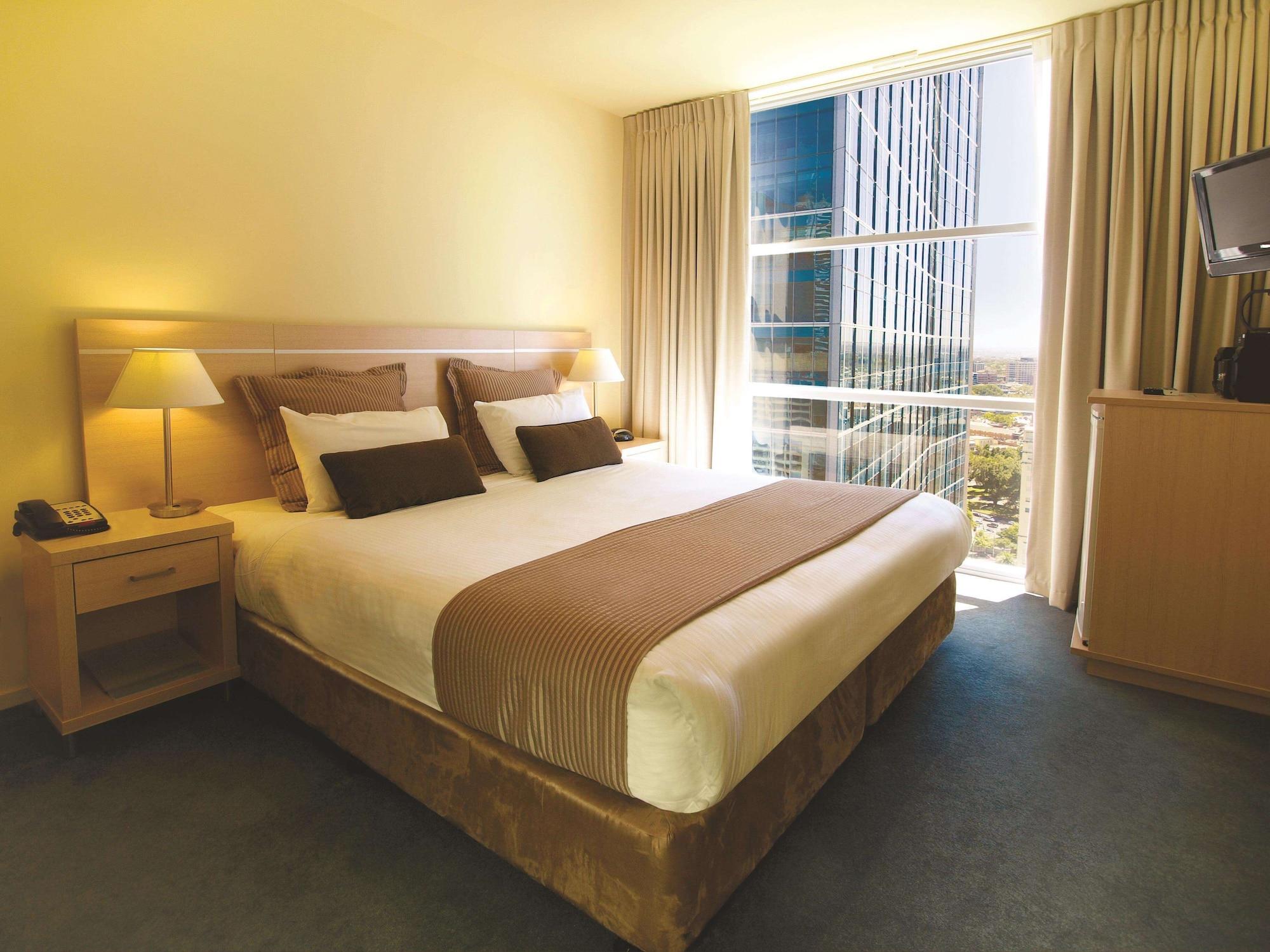 Aparthotel Oaks On Lonsdale 4*