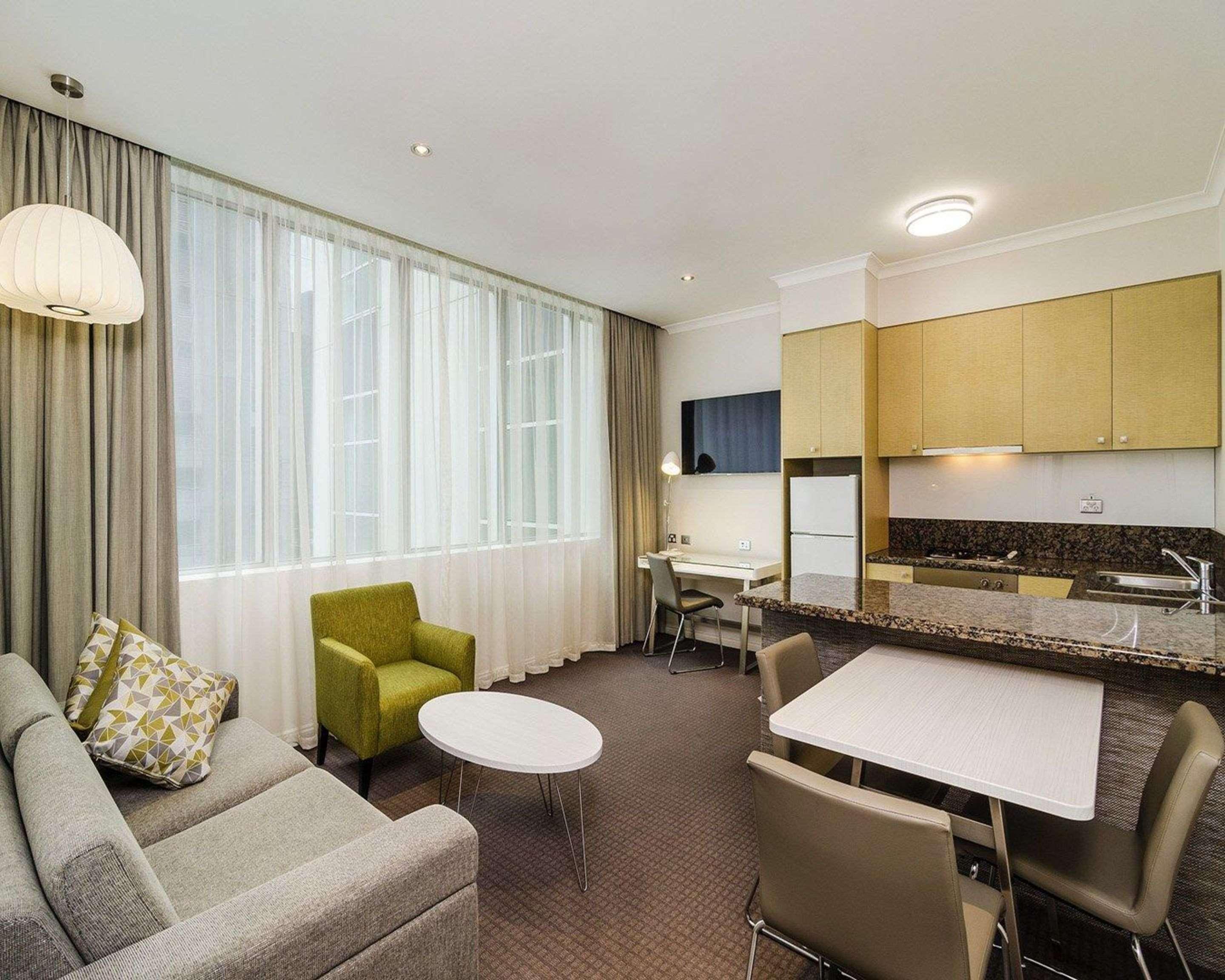 Clarion Gateway Hotel 4*