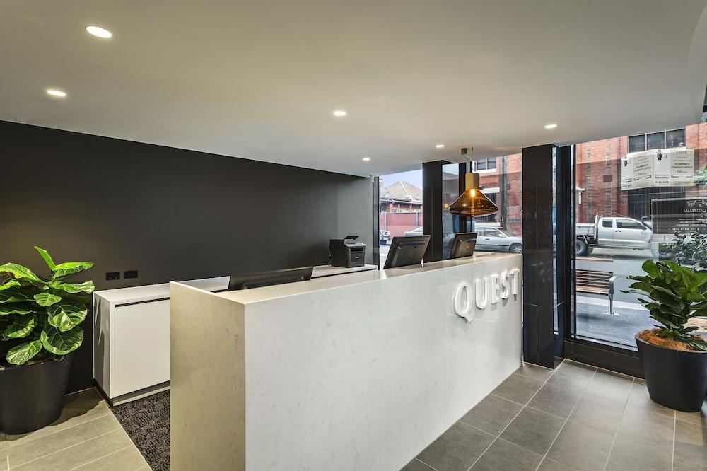 Corporate Living Abbotsford Aparthotel 4*