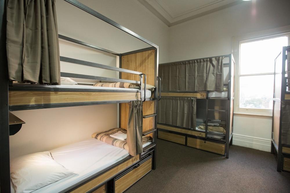Roamer St Kilda - Formerly Selina St Kilda *