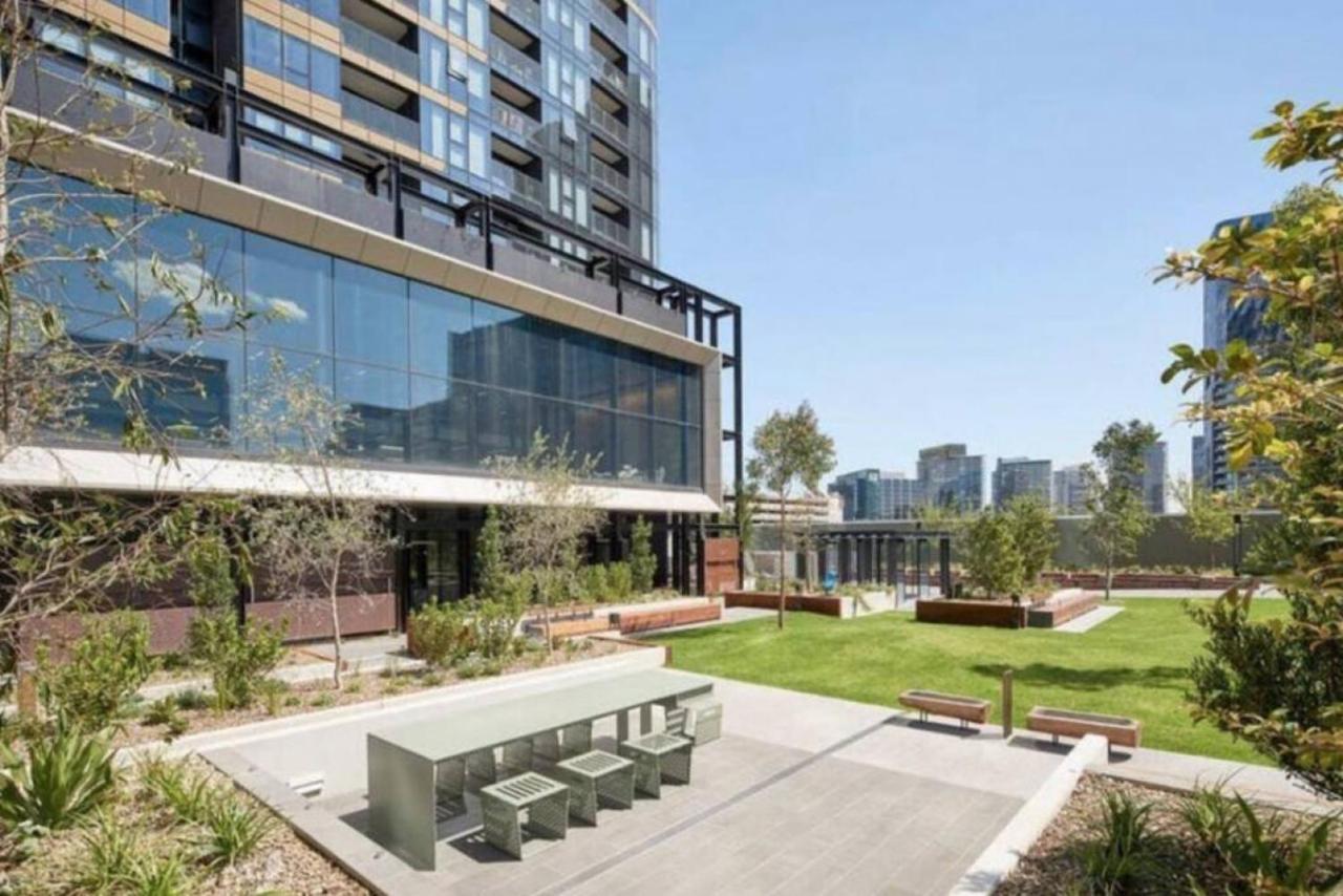65d Modern Abnb-style 2br Nr Yarra River, Free Parking Apartment