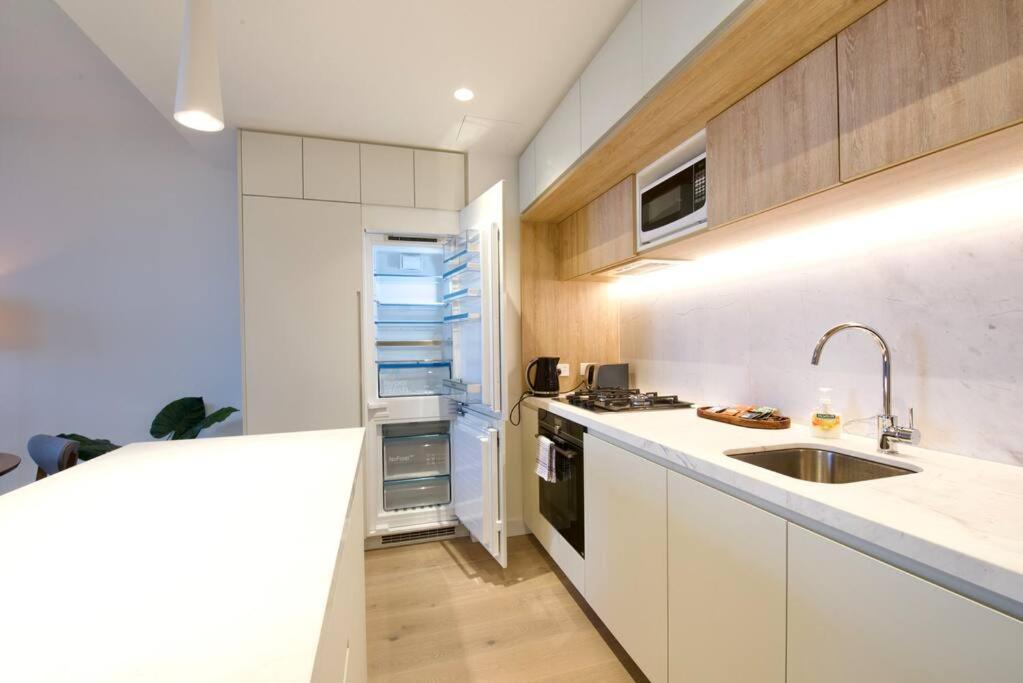 Apartment Rest Collection Sky High As West Side Place Melbourne