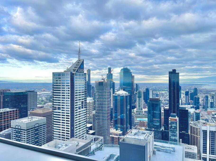 Apartment Rest Collection Sky High As West Side Place