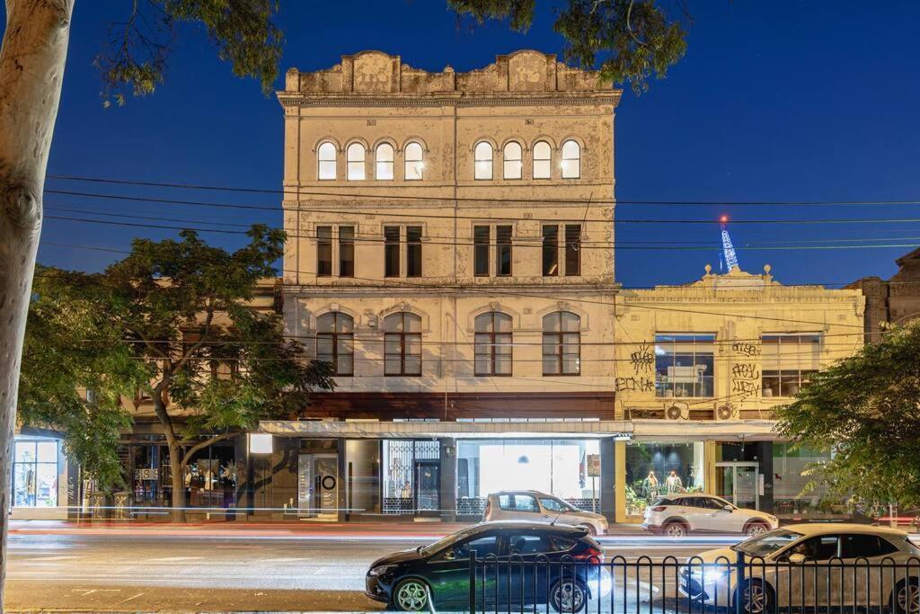 The Penthouse On Gertrude St - Fitzroy Apartment