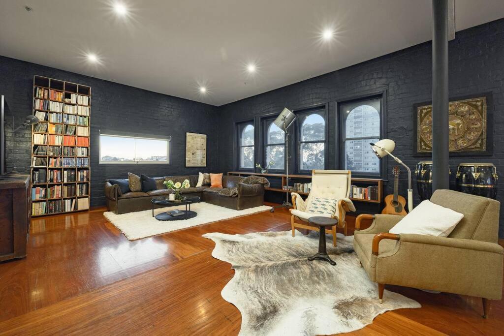 The Penthouse On Gertrude St - Fitzroy Apartment