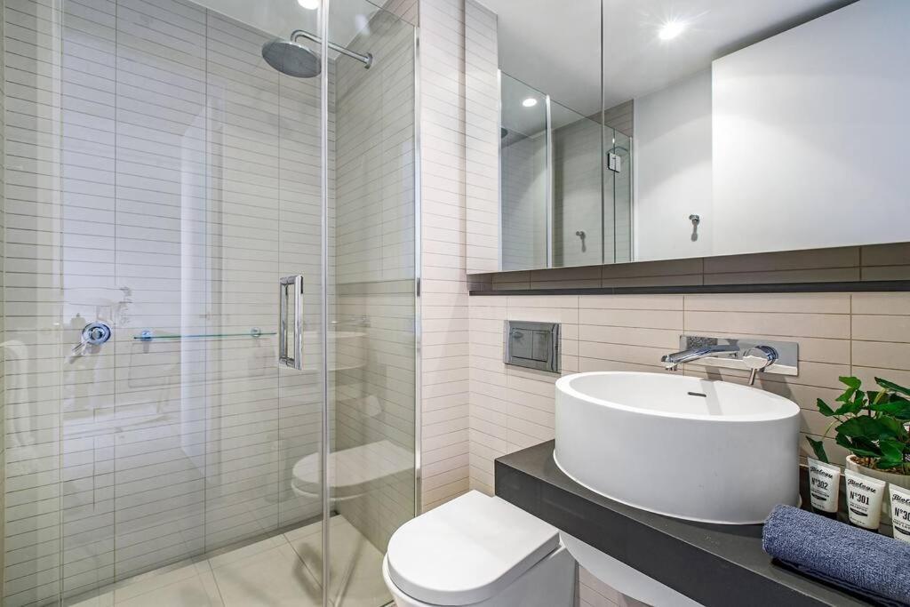 Apartment Premium Park Grand Prix By Ready Set Host Melbourne