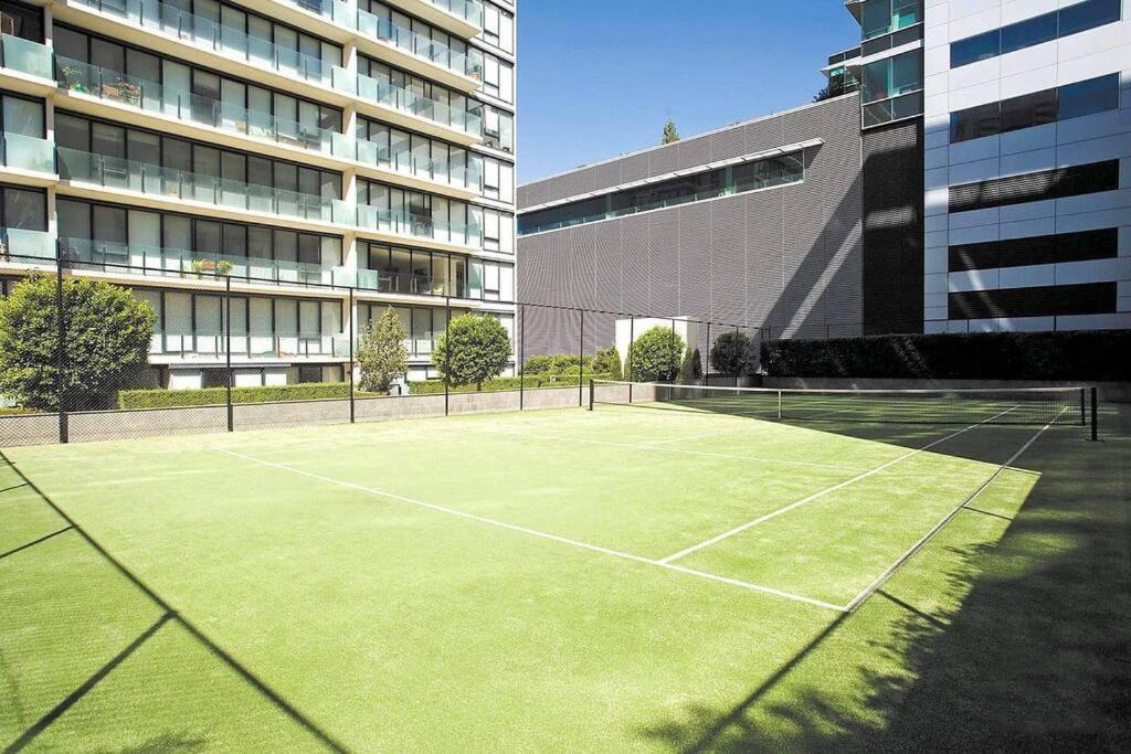 Ocean View Close To Cbd With Indoor Pool. *
