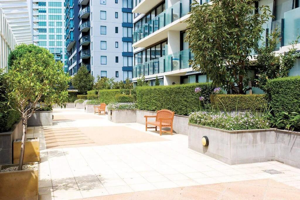 Ocean View Close To Cbd With Indoor Pool. Melbourne
