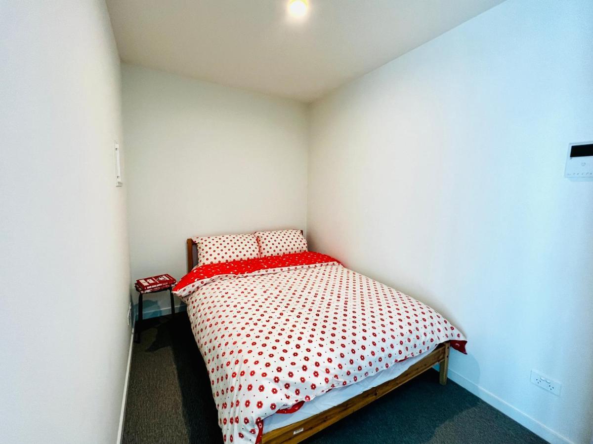 Apartment Luxury Indoor Pool, Jacuzzi, Sauna And Steam Melbourne