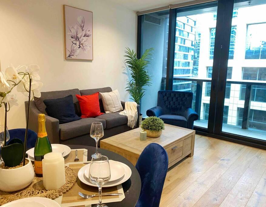 Apartment So Unique! Collins Street Vibe 2b2b *
