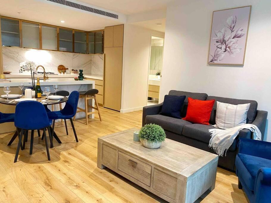 So Unique! Collins Street Vibe 2b2b Apartment