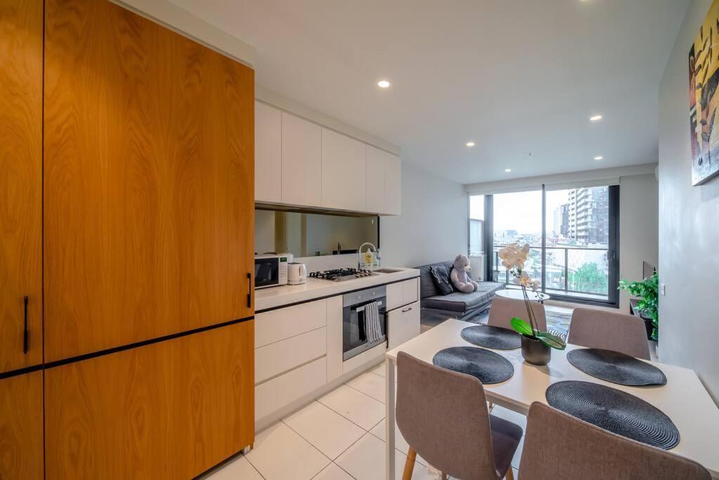 Apartment Wonderful 2-bedroom Unit With Pool