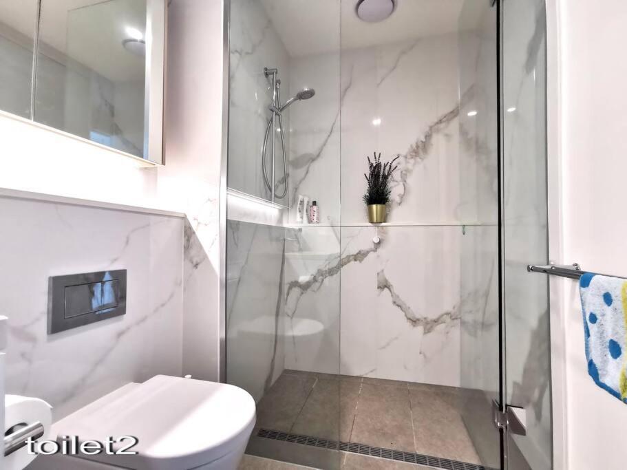 Two Bedroom In North Apartment