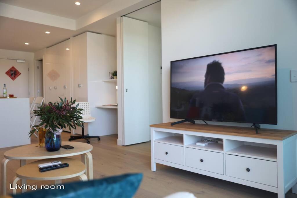 Two Bedroom In North Apartment