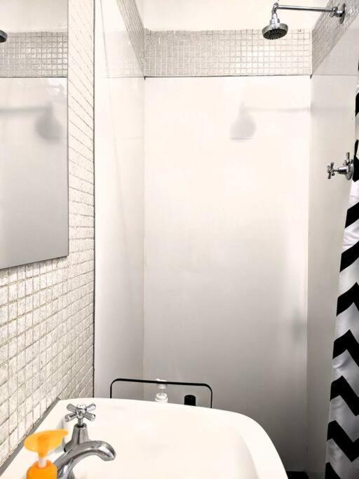 *promo!* 2-min To Train Station! Melbourne