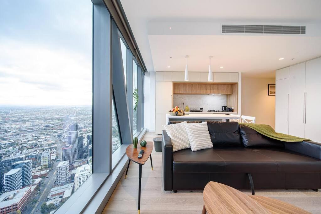 Exceptional Views 2bdr2bath Apt In Cbd * Melbourne