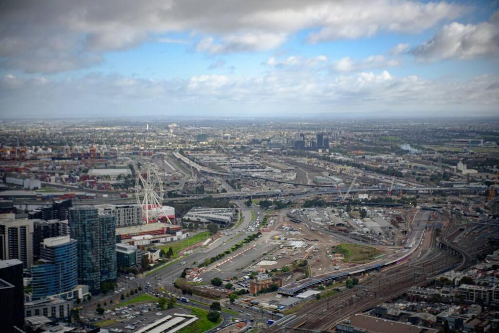 Apartment Exceptional Views 2bdr2bath Apt In Cbd Melbourne